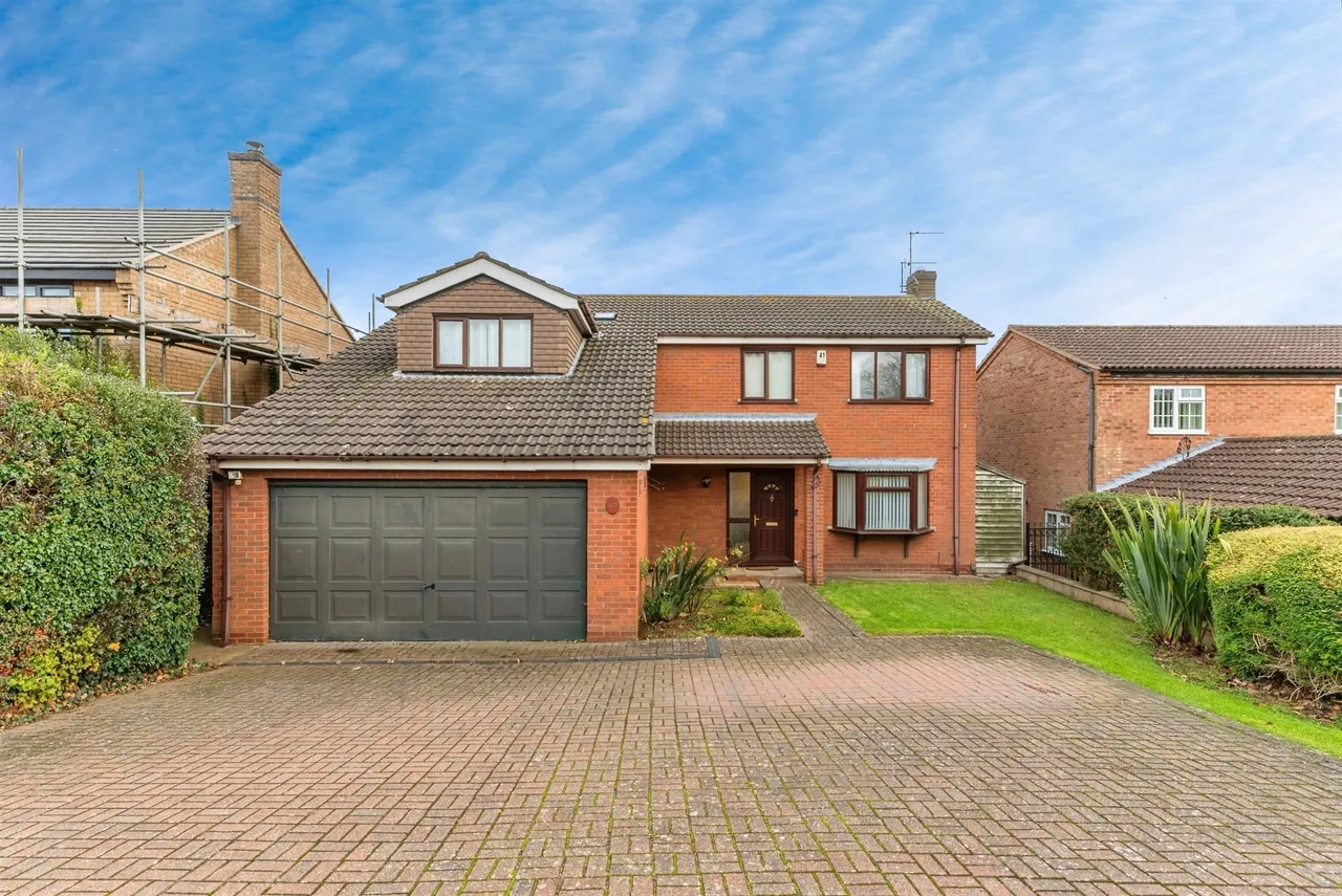 5 bed house for sale — Barrowby Gate, GRANTHAM