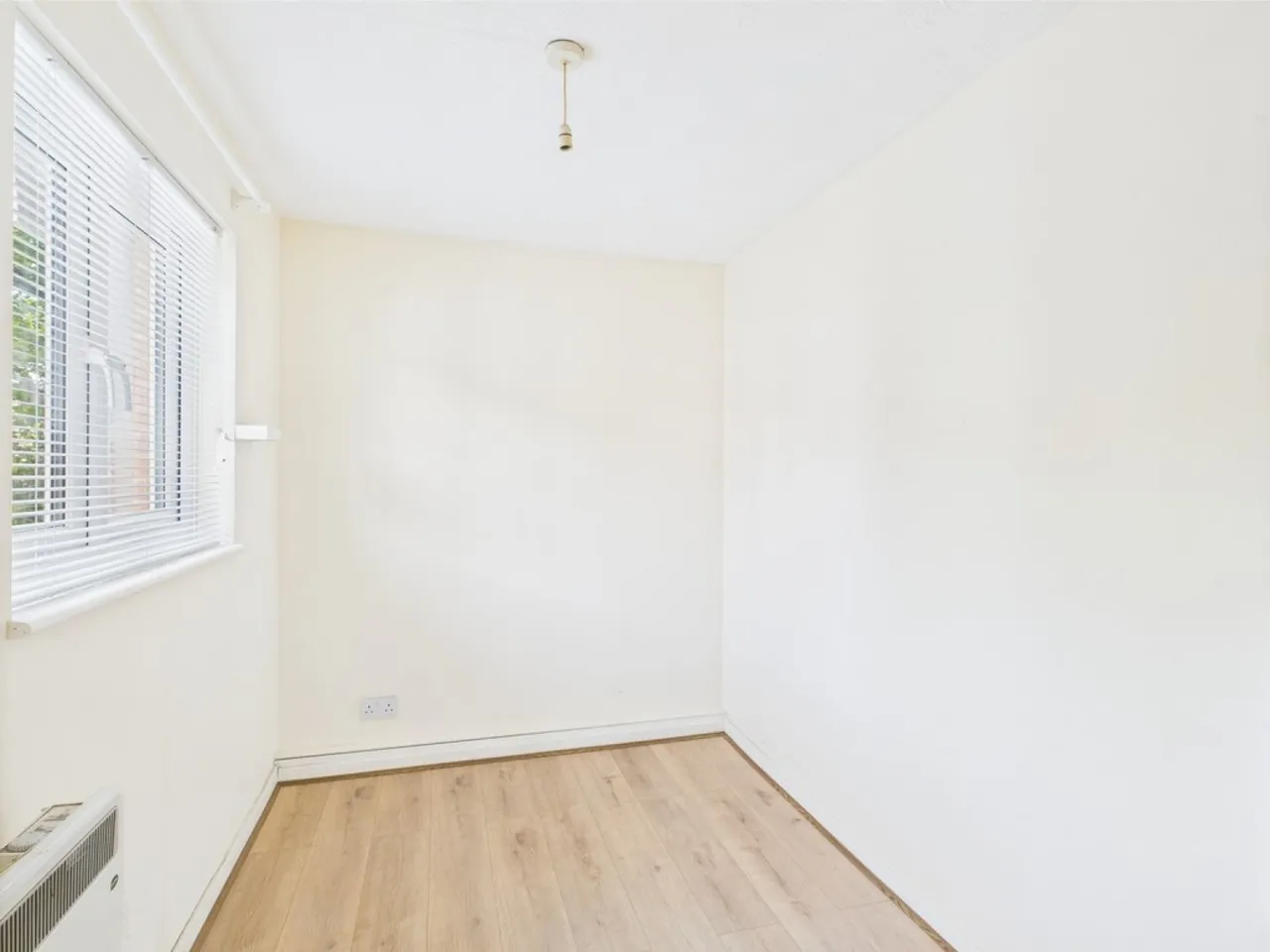 Maunsell Park, Pound Hill, RH10, photo 8