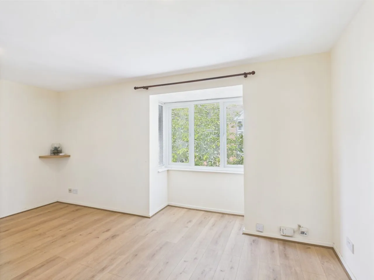 Maunsell Park, Pound Hill, RH10, photo 9