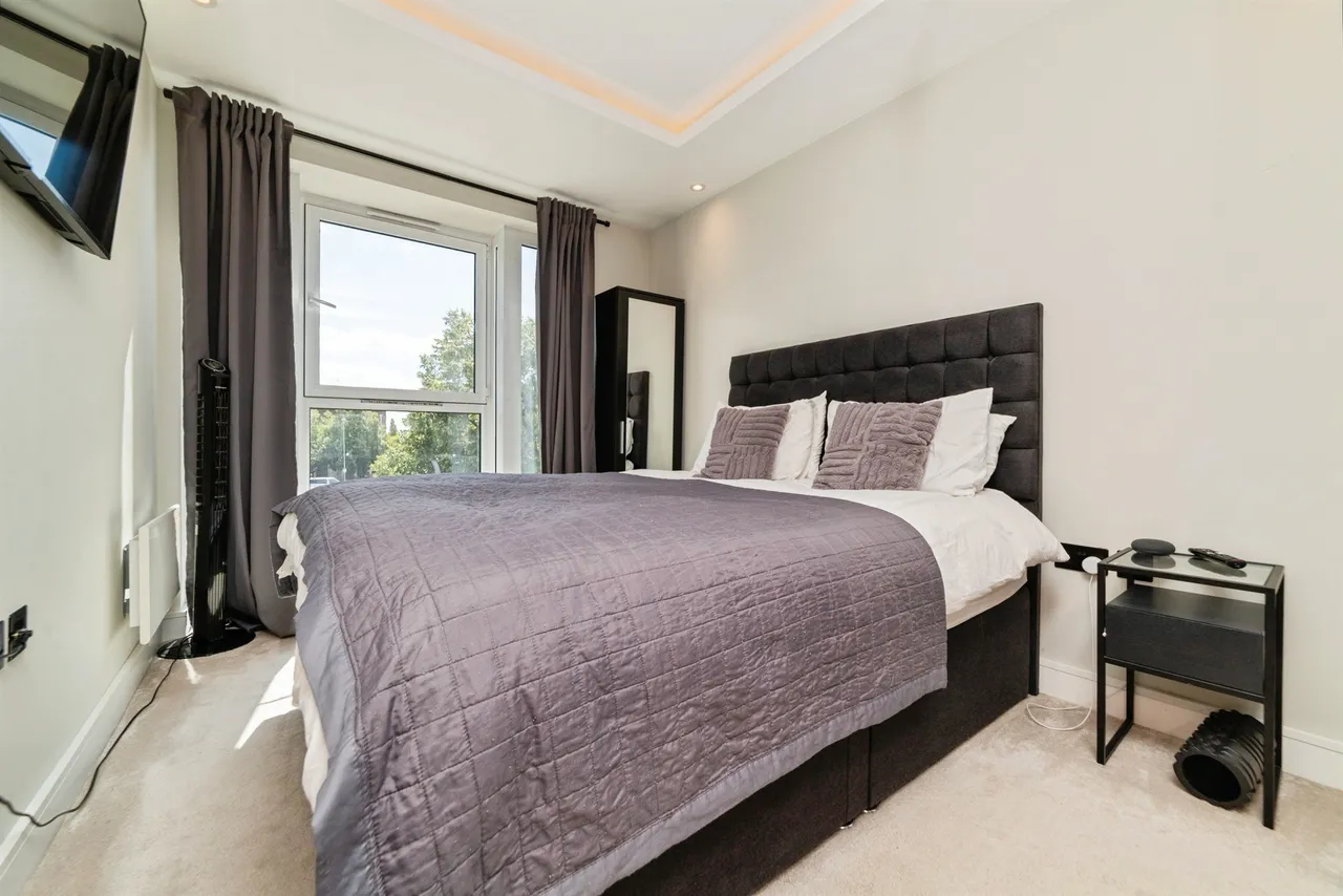 Parkway, Welwyn Garden City, photo 9