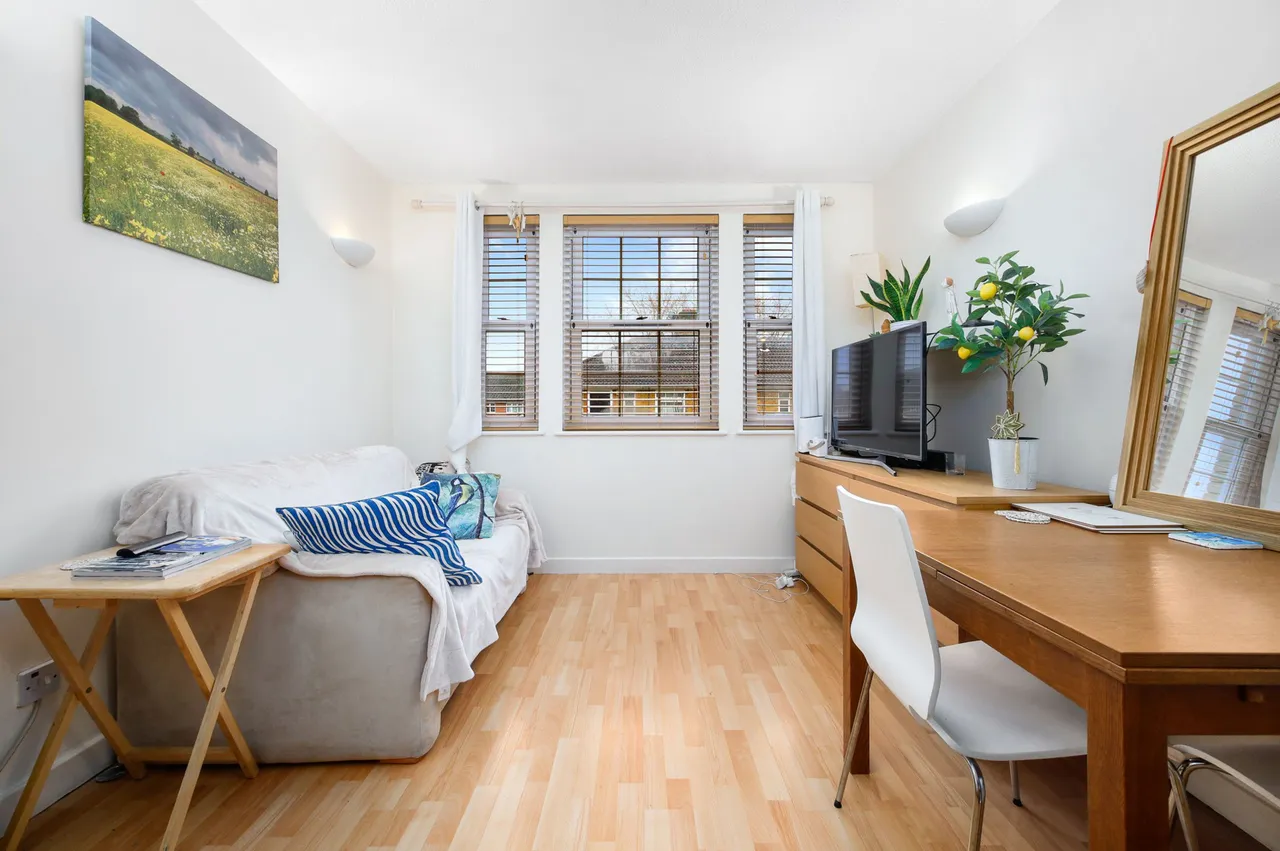 22 Sophia Square, London, photo 7