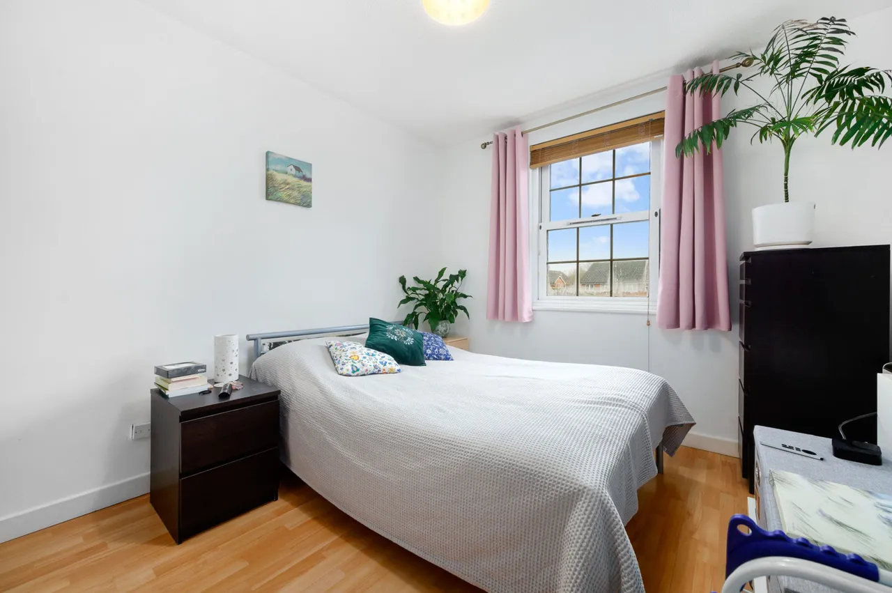 22 Sophia Square, London, photo 4