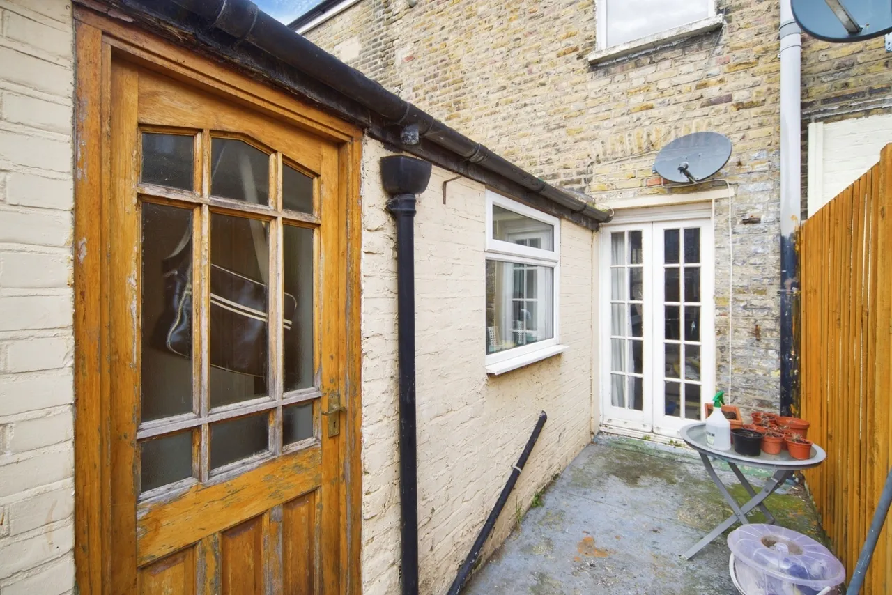 Sutton Court Road, Plaistow, London, E13, photo 11