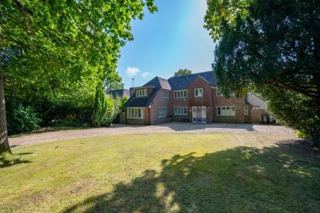 Roundwood Lane, Lindfield, RH16, photo 54