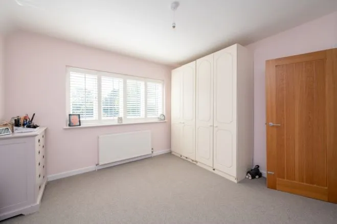 Roundwood Lane, Lindfield, RH16, photo 39