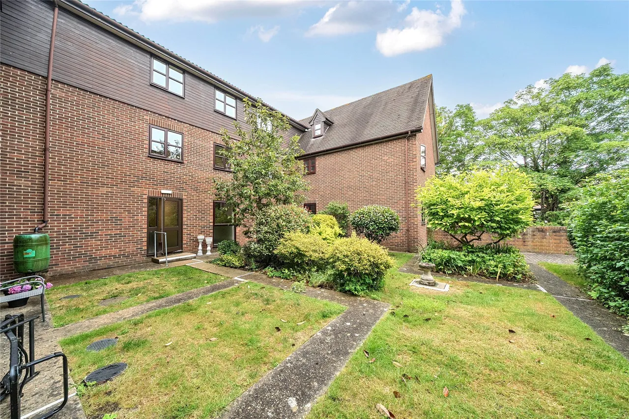 Pond Cottage Lane, West Wickham, BR4, photo 11