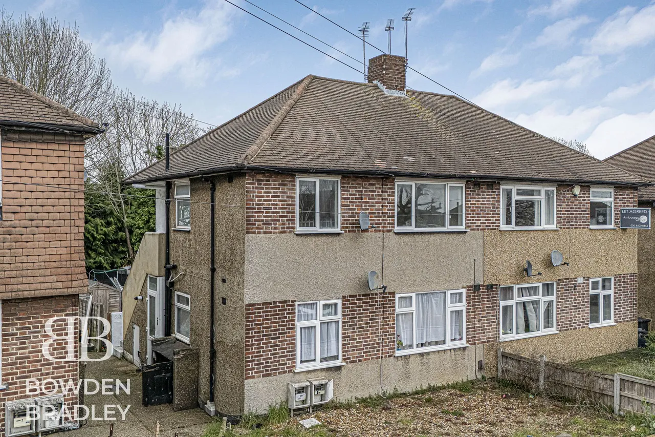Brunswick Gardens, Hainault, IG6, photo 15