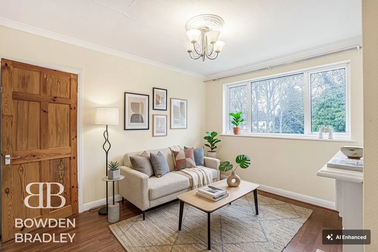 Brunswick Gardens, Hainault, IG6, photo 18