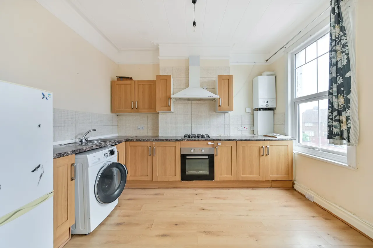New Malden, KT3, photo 3