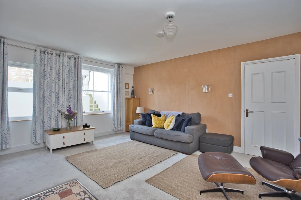 Augusta Gardens, Folkestone, CT20, photo 4