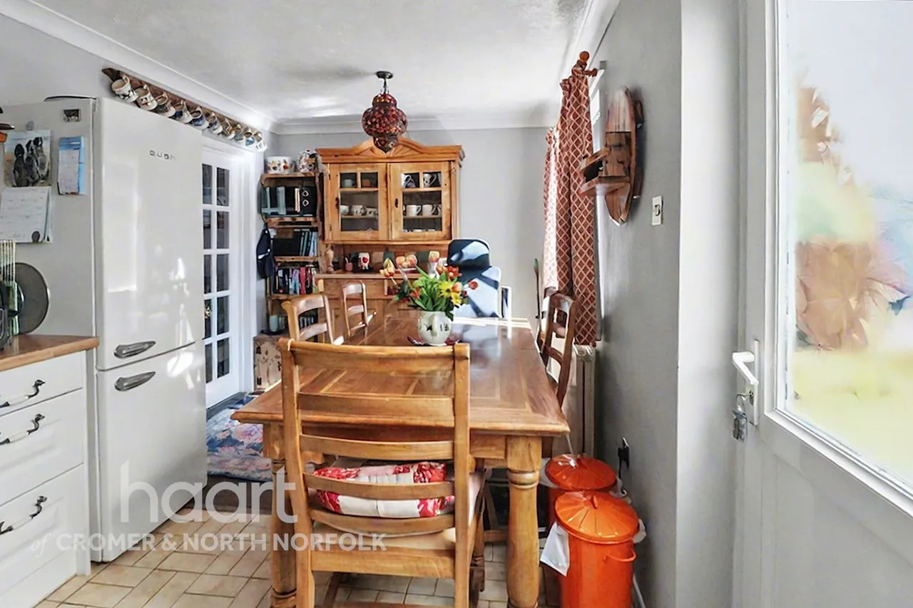 Charles Close, Cromer, NR27, photo 4