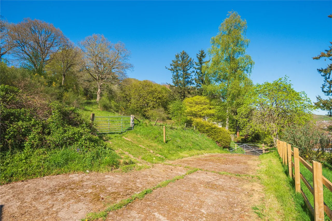 Milford Road, Newtown, photo 46