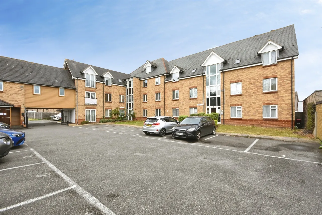 Southend Road, Stanford-Le-Hope, SS17, photo 7
