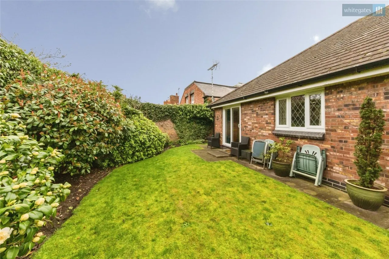 Yew Tree Drive, Nantwich, CW5, photo 2
