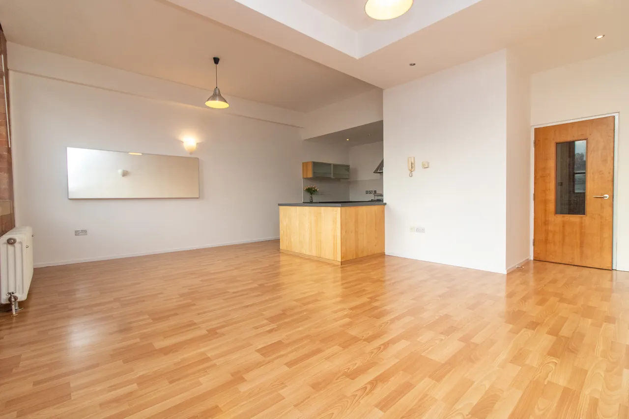 2 bed flat for sale — Flat 16, 124 Charles Street, Leicester, Leicester, LE1 1LB