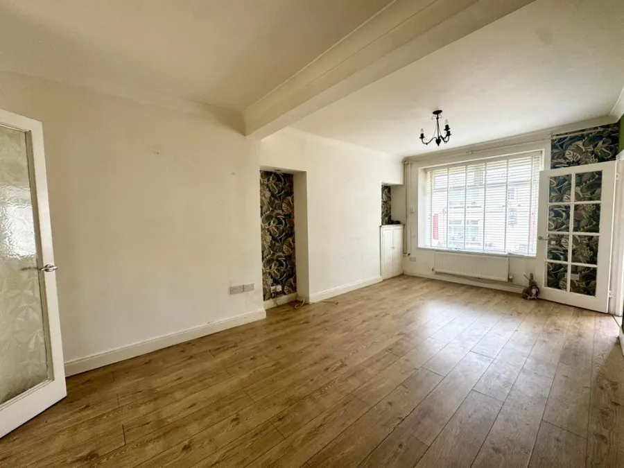 Greys Place, Merthyr Vale, CF48, photo 4