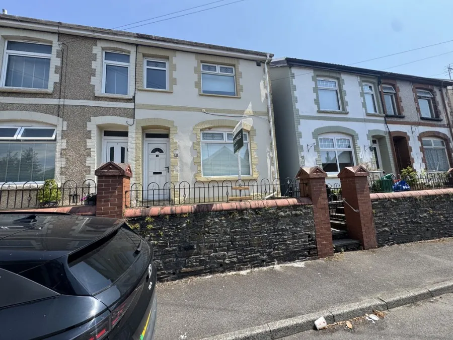2 bed house for sale, Greys Place, Merthyr Vale, CF48