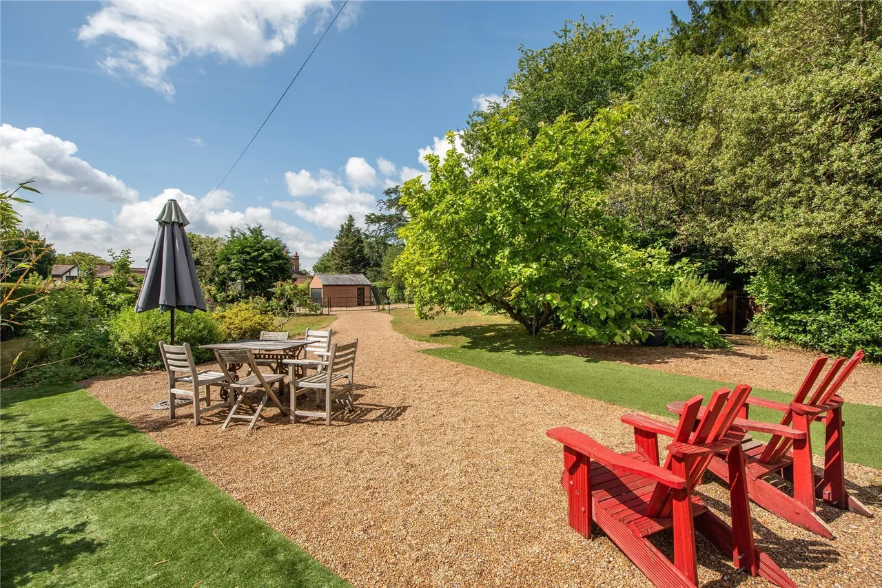 The Street, Betchworth, RH3, photo 18