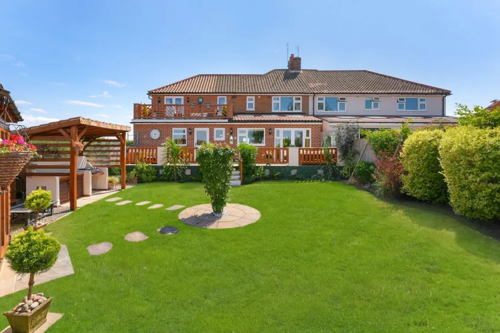 4 bed house for sale, Tockwith Road, YO26