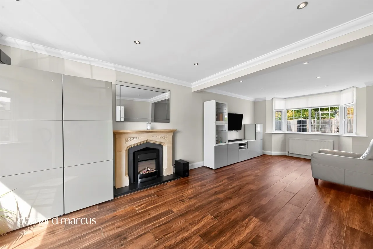 Bawtry Road, London, N20, photo 3