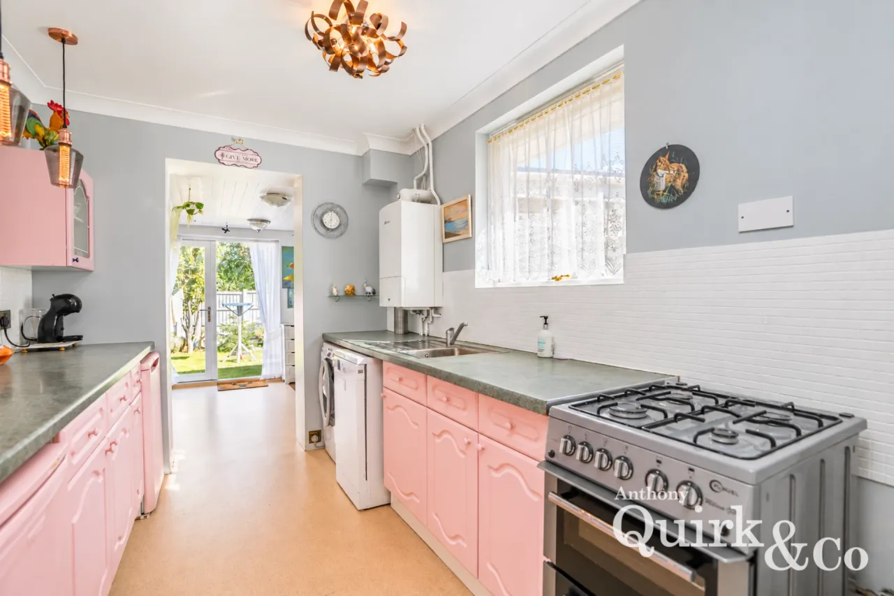 North Avenue, Canvey Island, SS8, photo 5