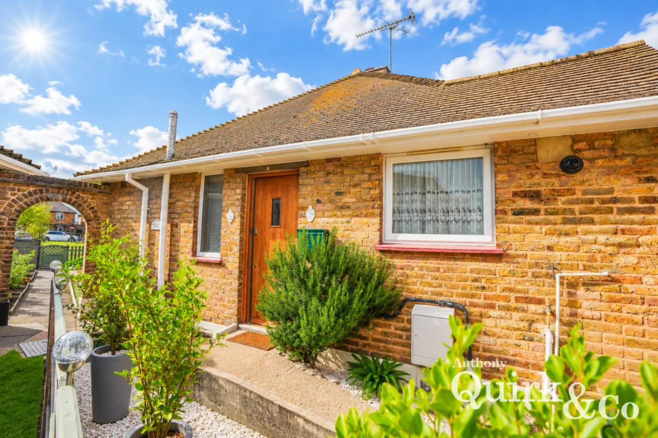 North Avenue, Canvey Island, SS8, photo 14
