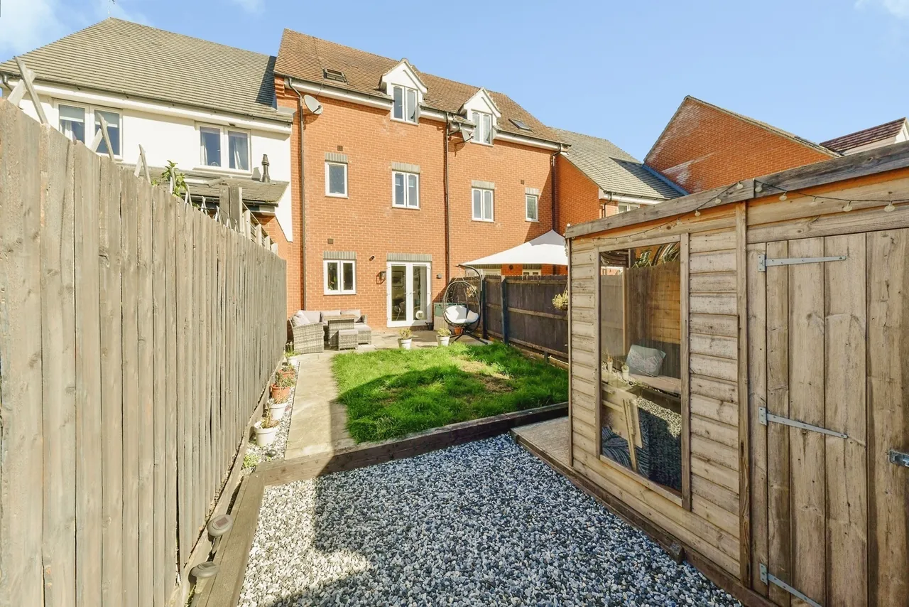 Pembridge Gardens, Stevenage, SG2, photo 22