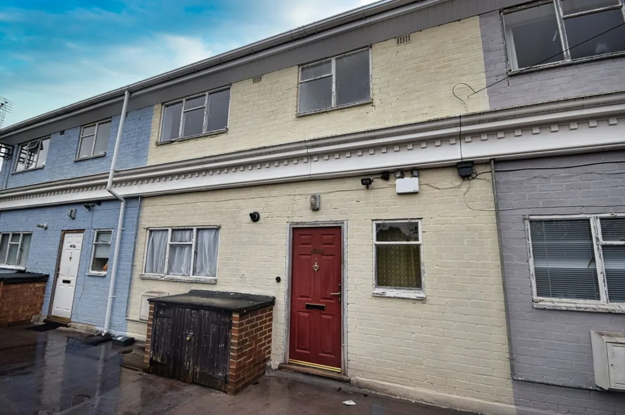 3 bed flat for sale — Stratford Road, Shirley