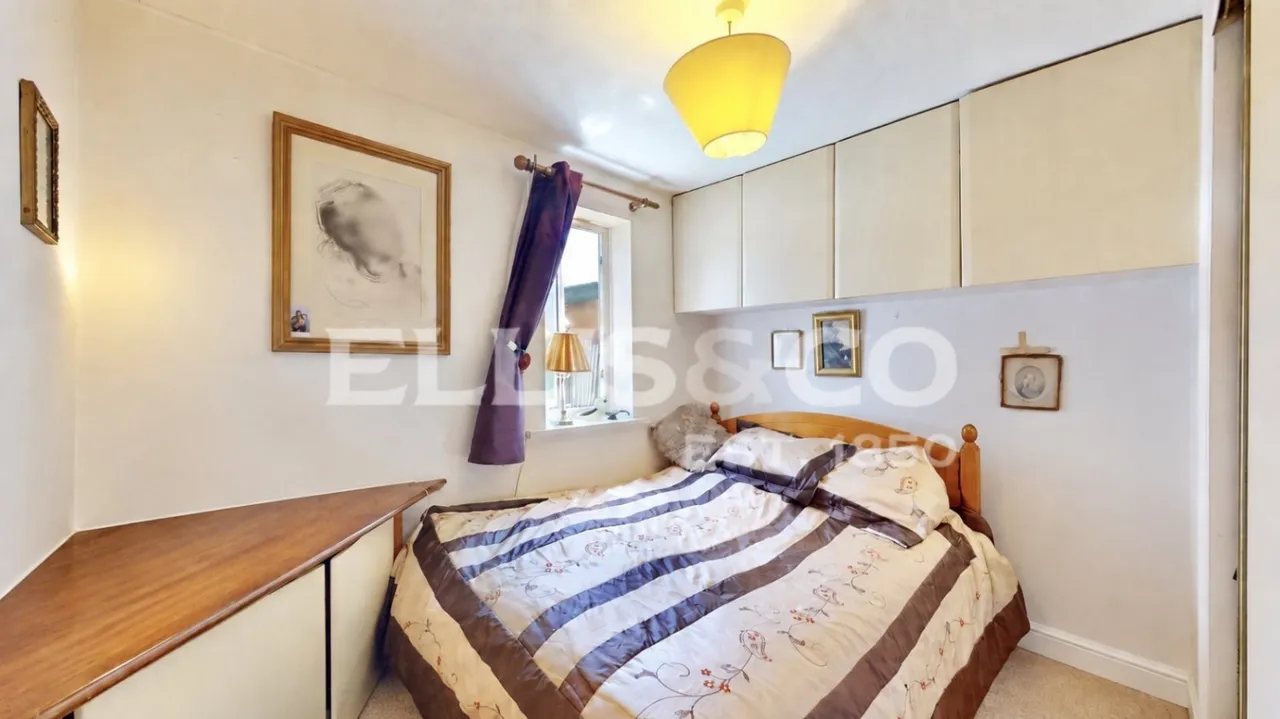 Chartwell Close, Greenford, UB6, photo 4