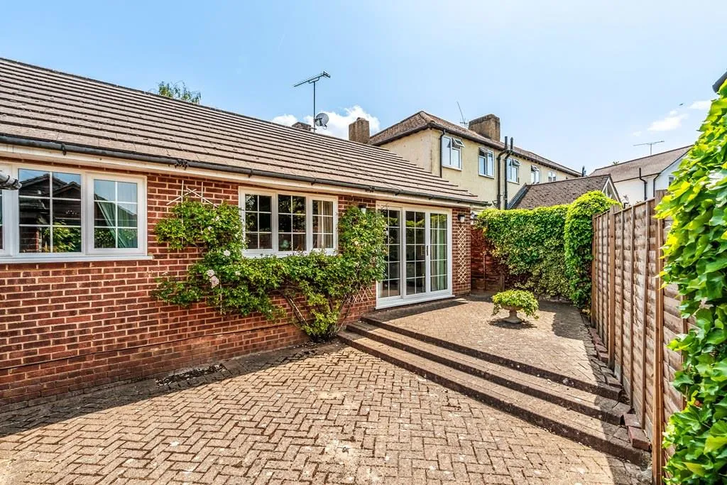 Warenne Road, Fetcham, KT22, photo 6