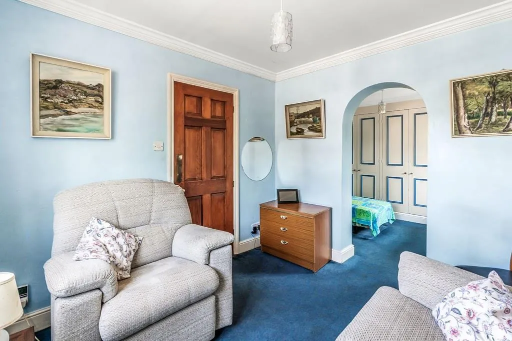 Warenne Road, Fetcham, KT22, photo 12