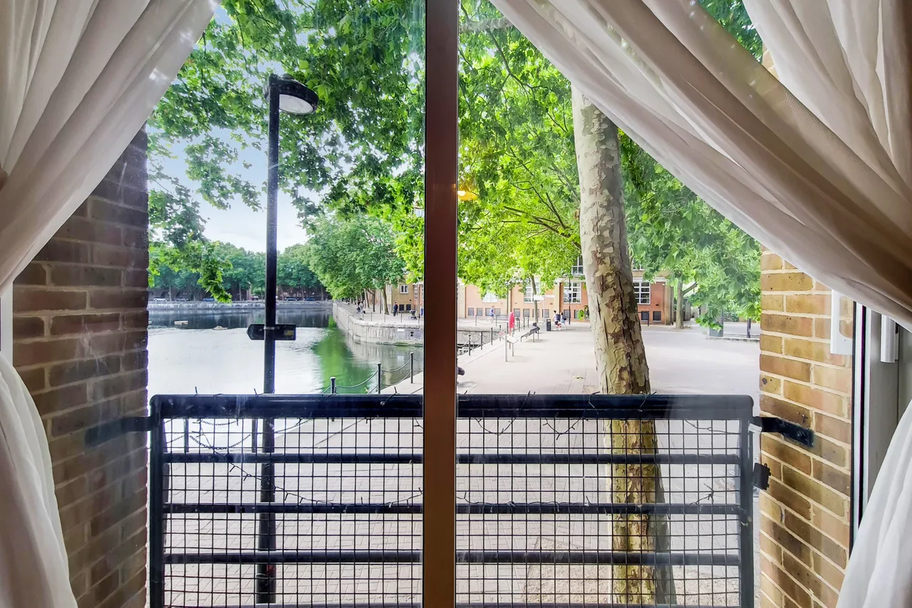 1 Lock Keepers Heights, 117 Brunswick Quay, London, photo 9