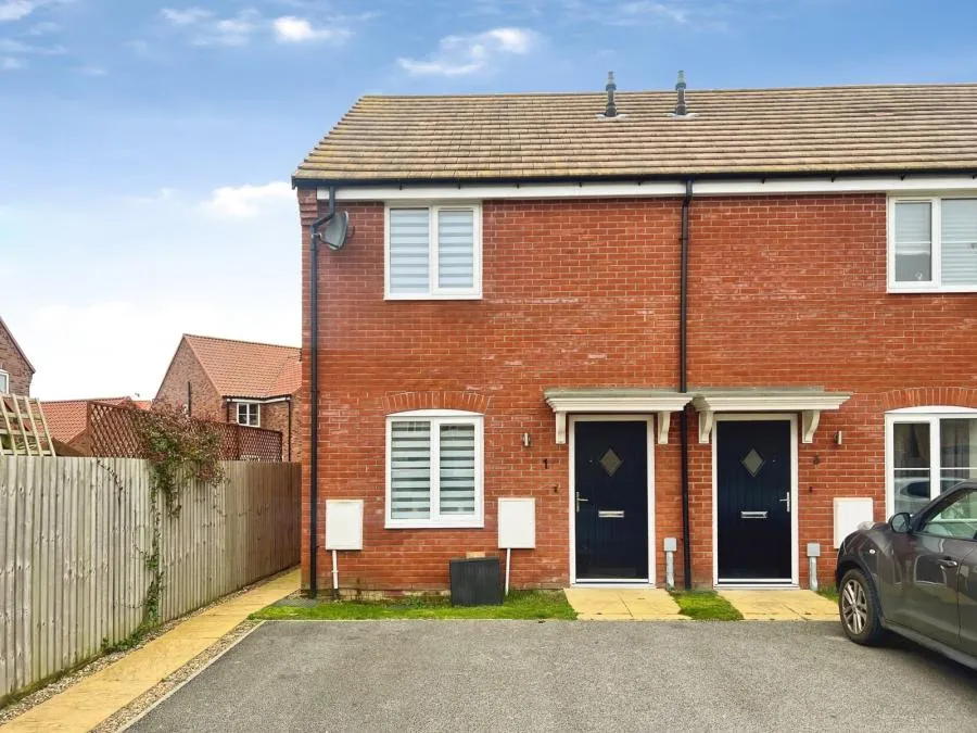 2 bed house for sale, Jasmine Crescent, Holbeach, PE12