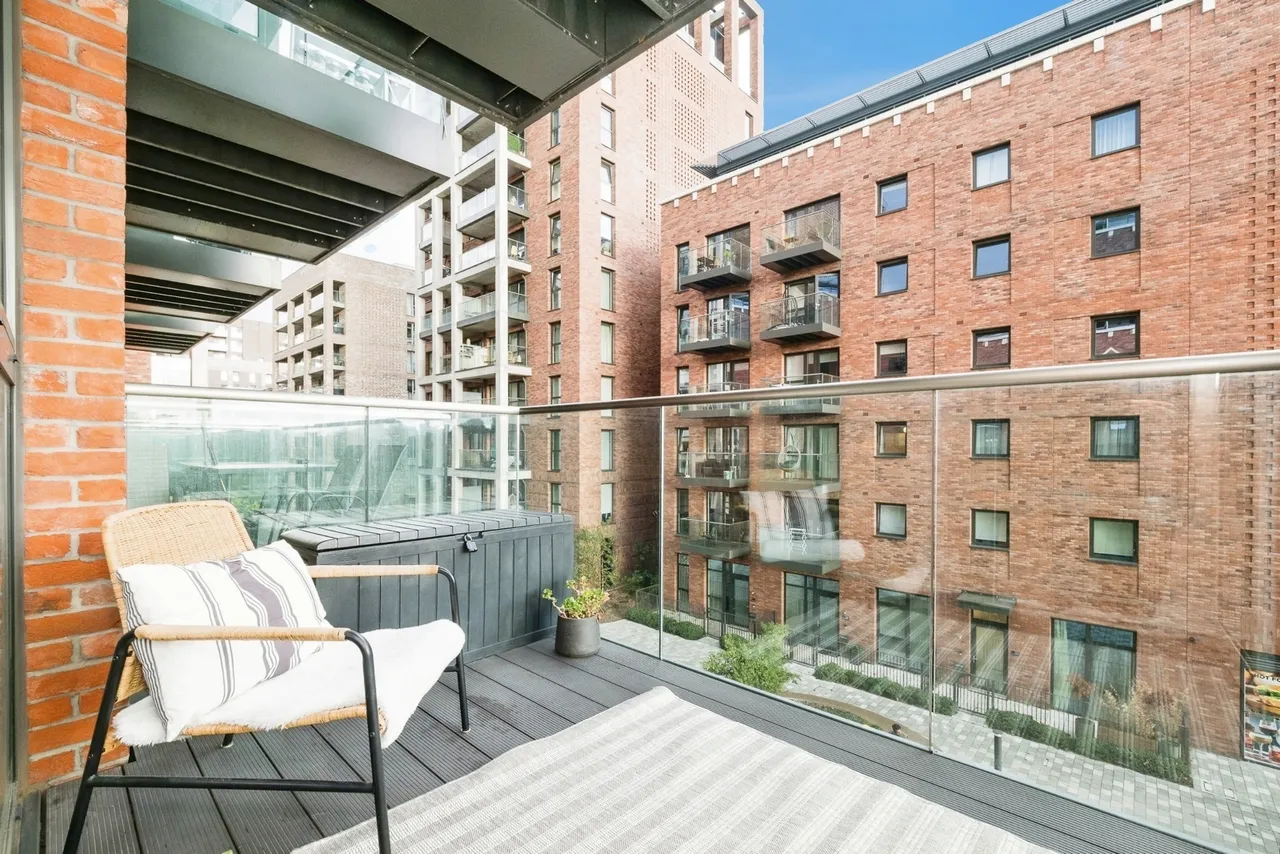 Upton Gardens, Upton Park, E13, photo 17