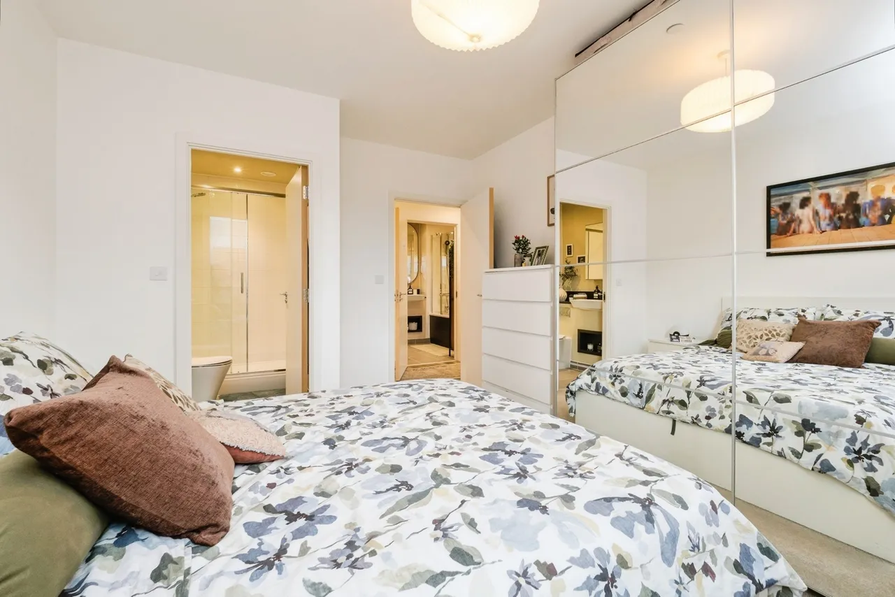 Upton Gardens, Upton Park, E13, photo 8