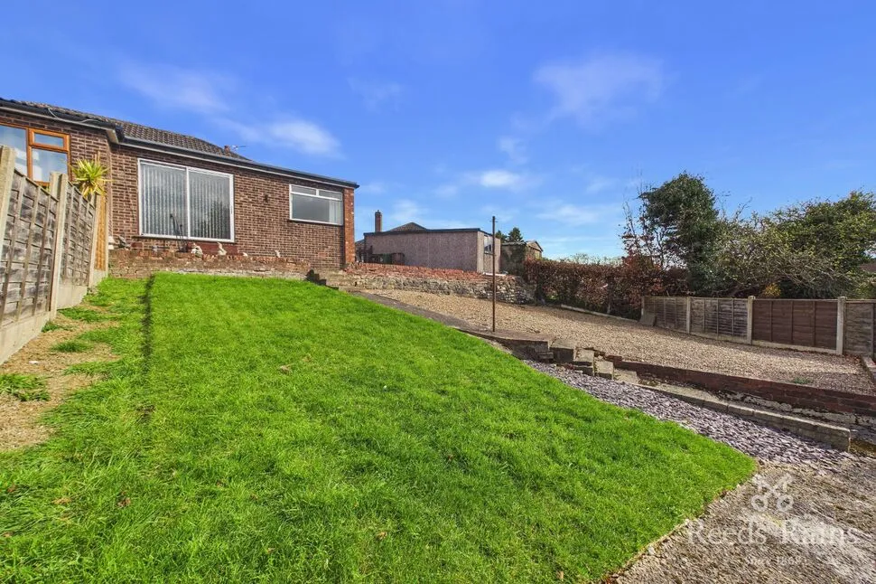 Hall Park Avenue, Crofton, West Yorkshire, WF4, photo 11