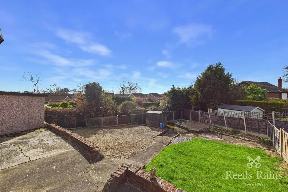 Hall Park Avenue, Crofton, West Yorkshire, WF4, photo 6