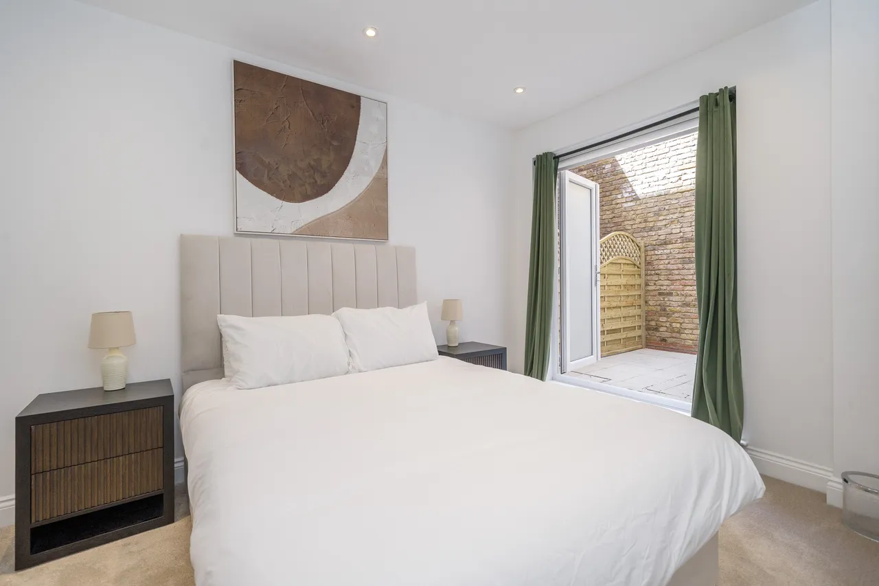 Mount Park Crescent, Ealing, W5, photo 5