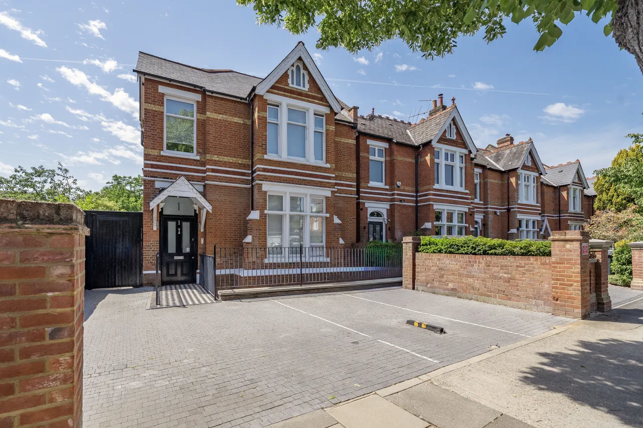 2 bed flat for sale — Mount Park Crescent, Ealing, W5