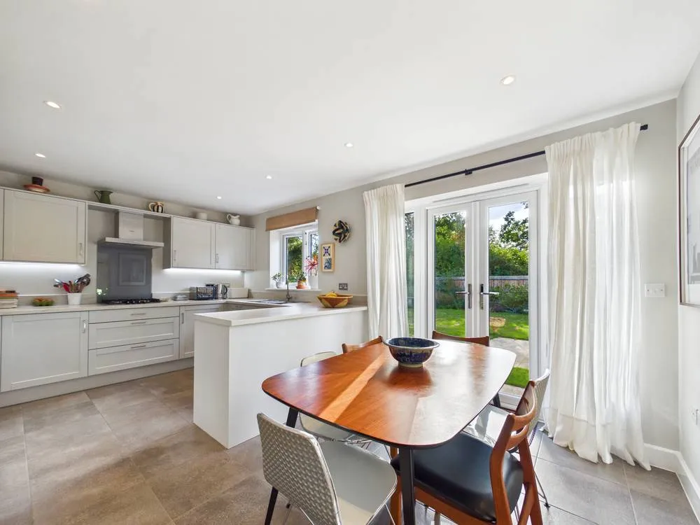 St. Andrews Close, Alresford, CO7, photo 9