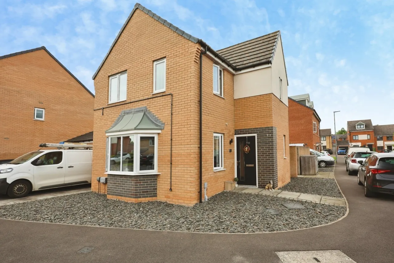 3 bed house for sale — Wellhouse Road, Newton Aycliffe