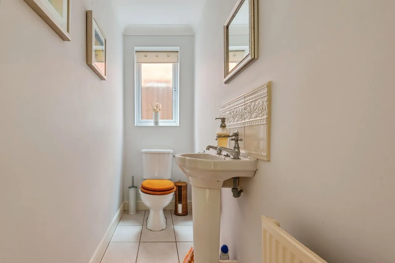 Falkirk Avenue, Widnes, WA8, photo 12