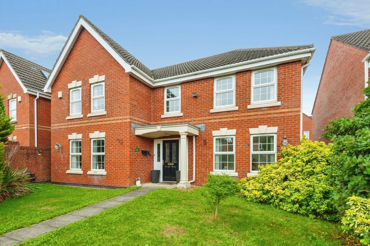 Falkirk Avenue, Widnes, WA8, photo 26