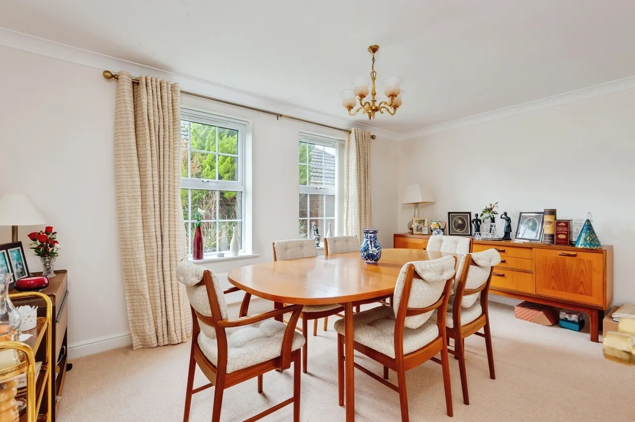 Falkirk Avenue, Widnes, WA8, photo 10