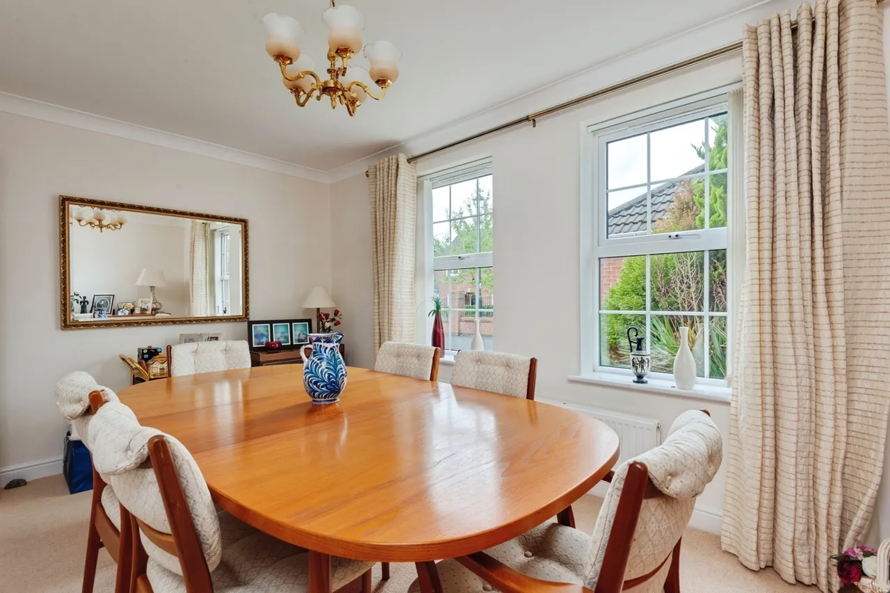 Falkirk Avenue, Widnes, WA8, photo 11