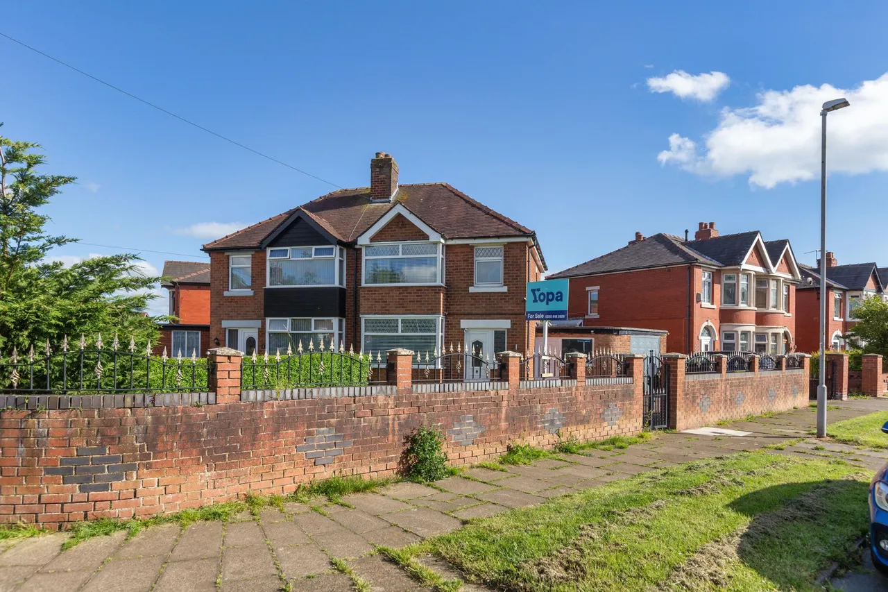 Glenluce Drive, Preston, PR1, photo 8