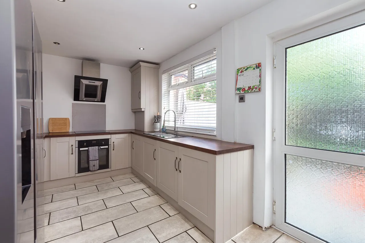 Glenluce Drive, Preston, PR1, photo 14