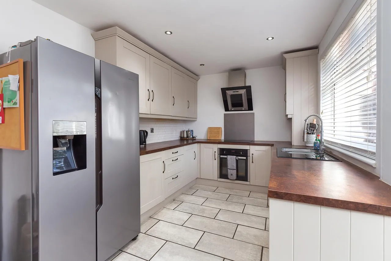 Glenluce Drive, Preston, PR1, photo 16