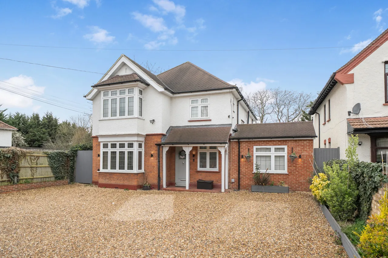 6 bed house for sale, Church Road, Uxbridge, UB8