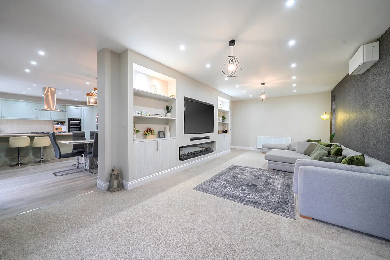 Church Road, Uxbridge, UB8, photo 2